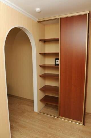 Гостиница Мона Лиза Нижний Новгород Двухместный номер с 1 кроватью и балконом-3